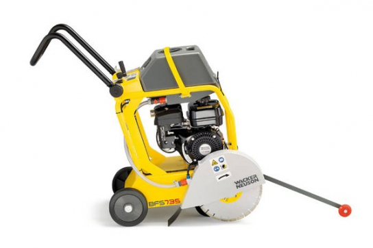 Нарезчик швов бензиновый Wacker Neuson BFS 735 A по выгодной цене в Саранске. Надежное качество и лучшие условия ждут вас.