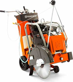 Резчик швов HUSQVARNA FS-524 в прокат в Саранске. У нас лучшая цена за сутки! Возможность взять в аренду с выгодной скидкой до 40% при экспресс доставке 24/7. И помните, ночью стоимость еще дешевле на 30%! #арендапрокат #виброплита #выгодно